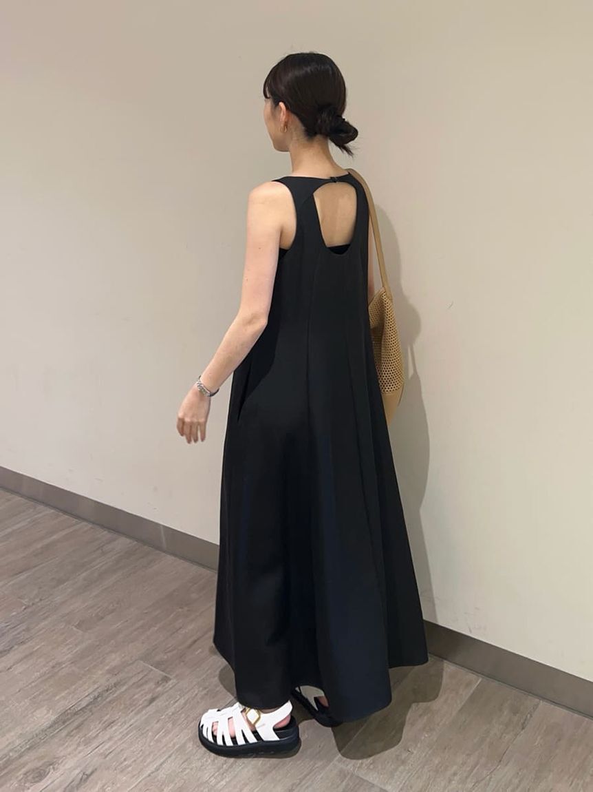 Mila Owen「ドライタッチサテンソリッドワンピース」|ワンピース|BLK