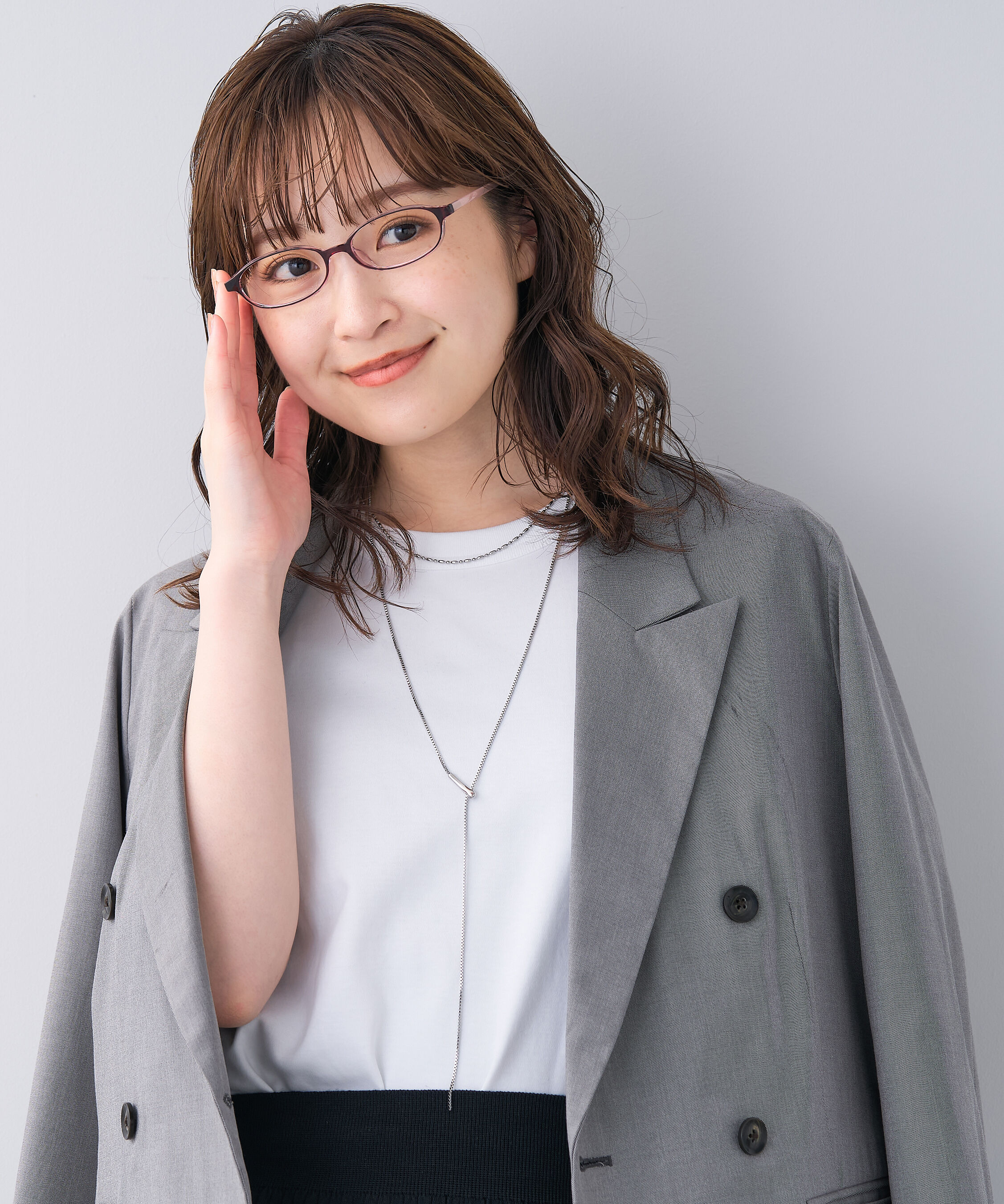  「オーバル型 リーディンググラス｜Zoff Reading Glasses（レッド）老眼鏡 フィット感のあるオーバルフレーム」|メガネ|