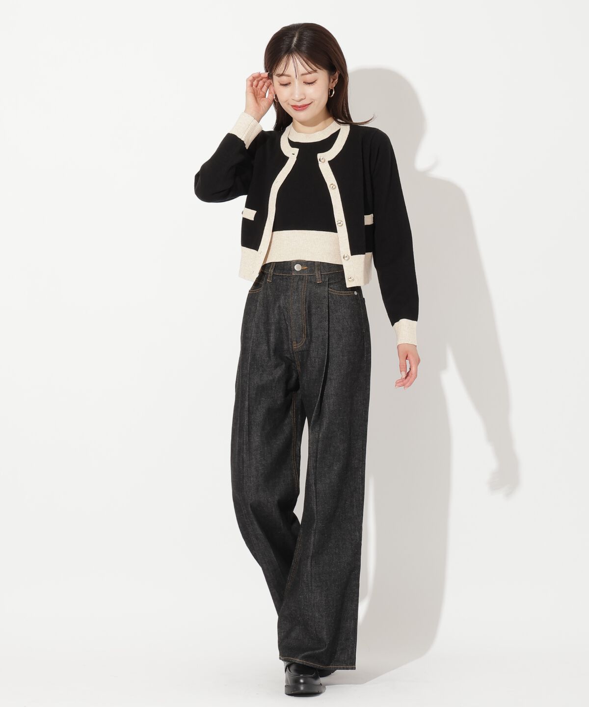 アンドクチュール「タックワイドデニムパンツ」|デニム|