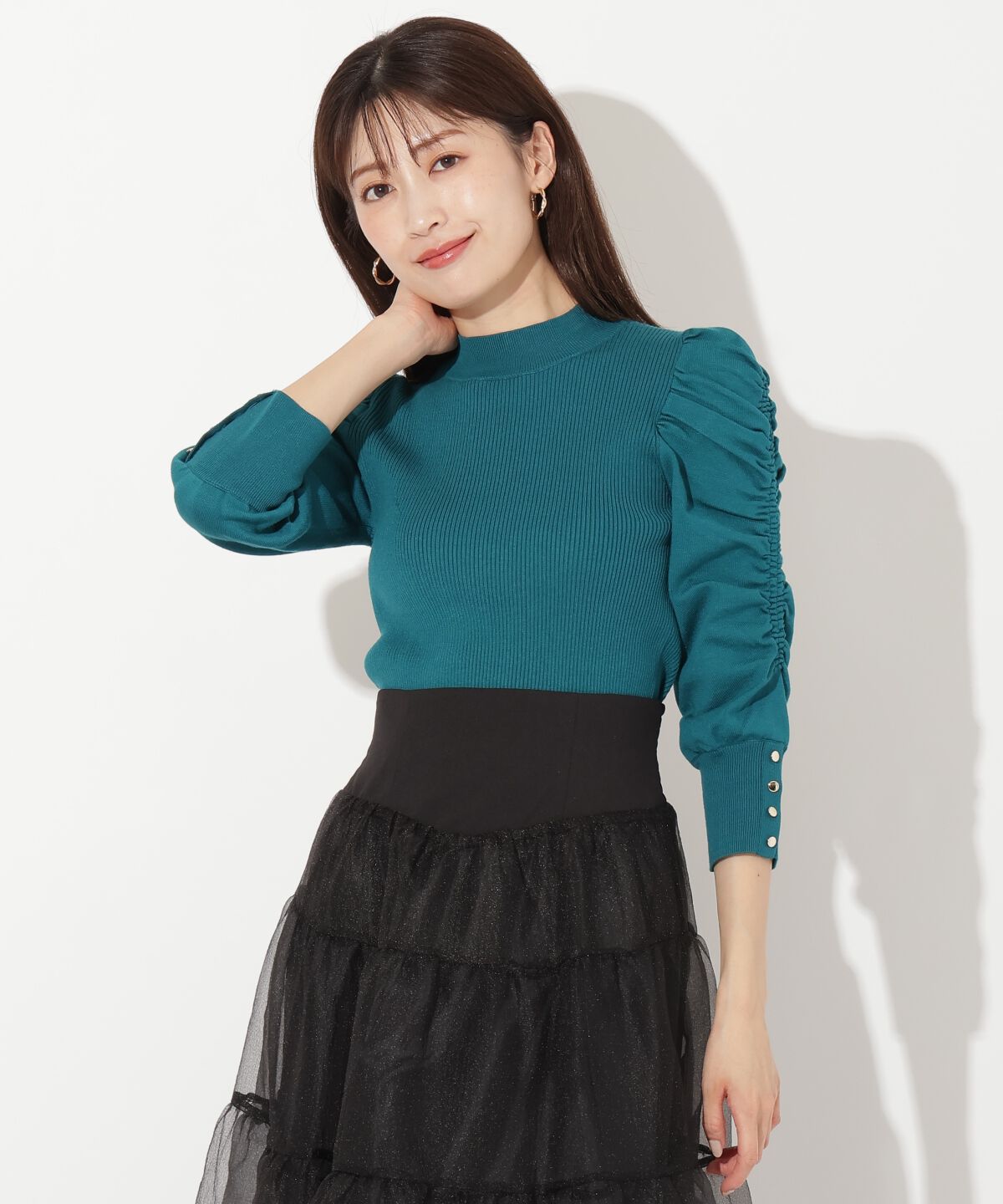 アンドクチュール「袖ギャザーボウタイ付きニットプルオーバー」|ニット・セーター|