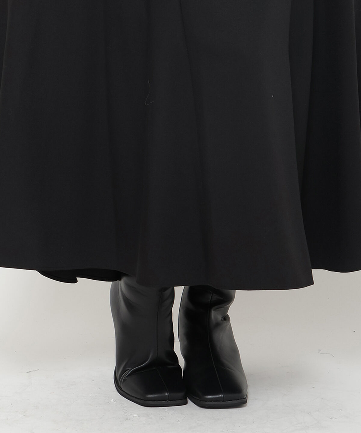 アンドクチュール「フロントレースアップアシメフレアスカート」|フレア|