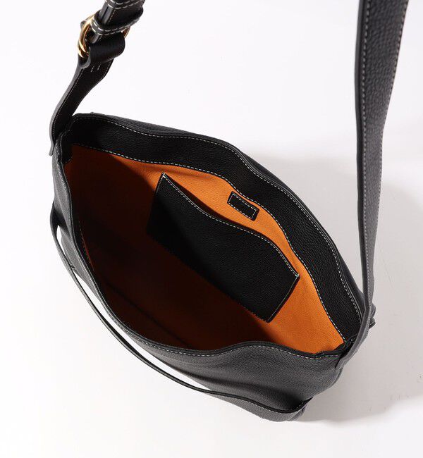 TOMORROWLAND GOODS「【別注】A NAUHA L シュリンクレザー ショルダーバッグ」|ショルダー・メッセンジャー|