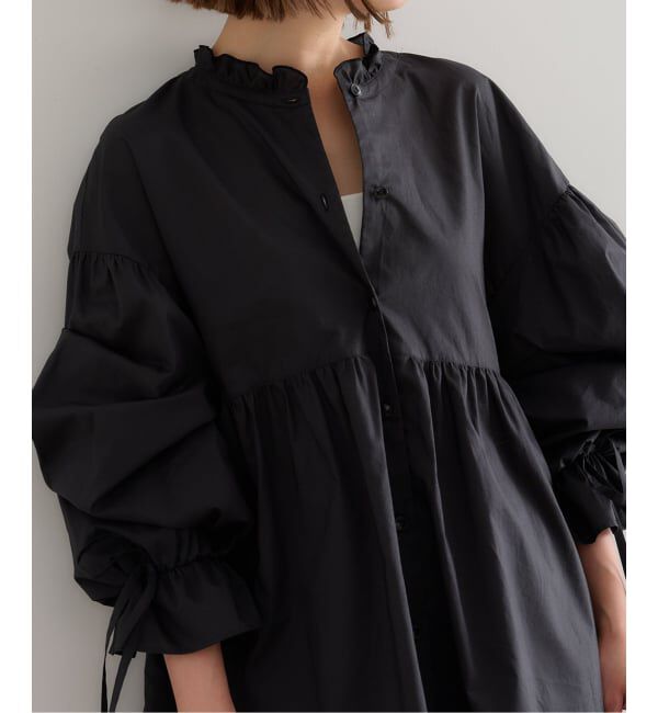 U by SPICK&SPAN「《WEB限定》スタンドカラーフリルブラウス」|シャツ・ブラウス|