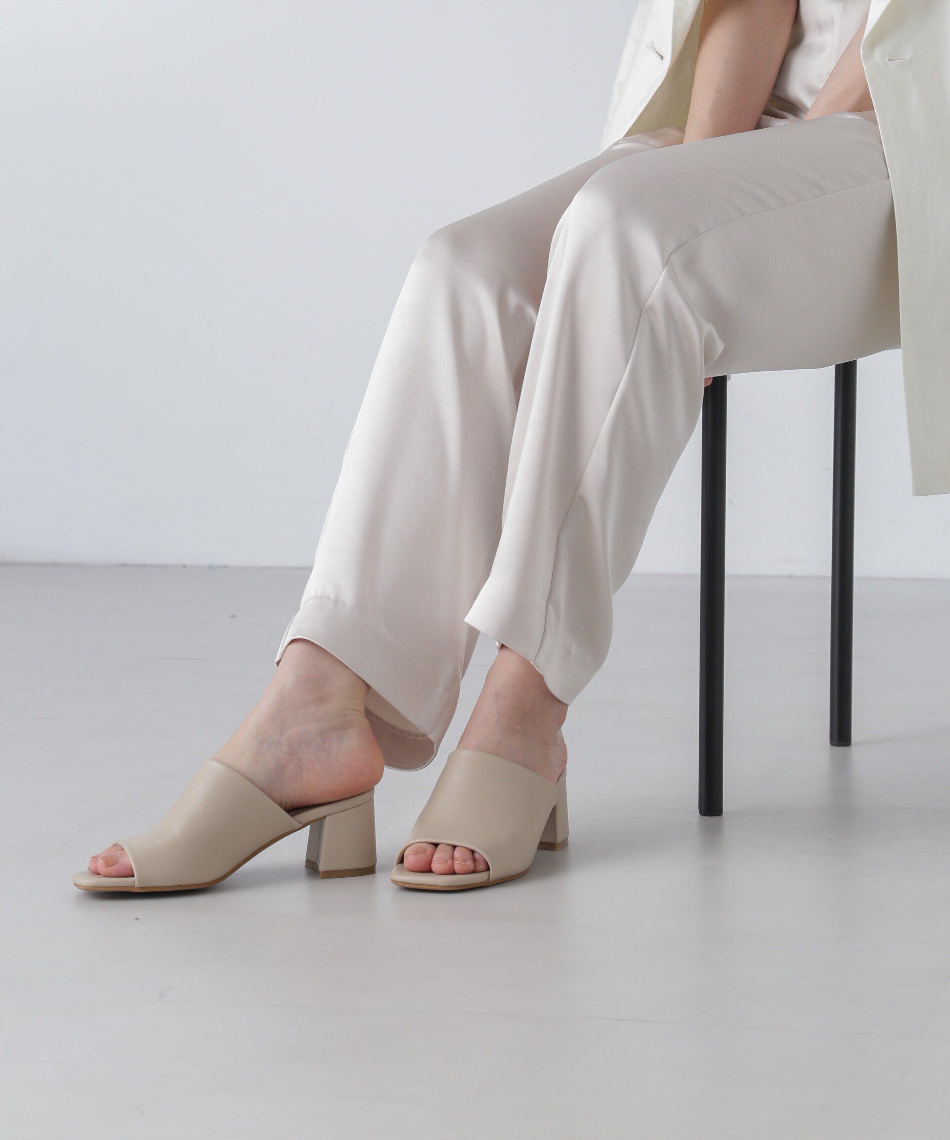 nano･universe「チャンキーヒールサンダル」|ビジネス・ドレスシューズ|ベージュ