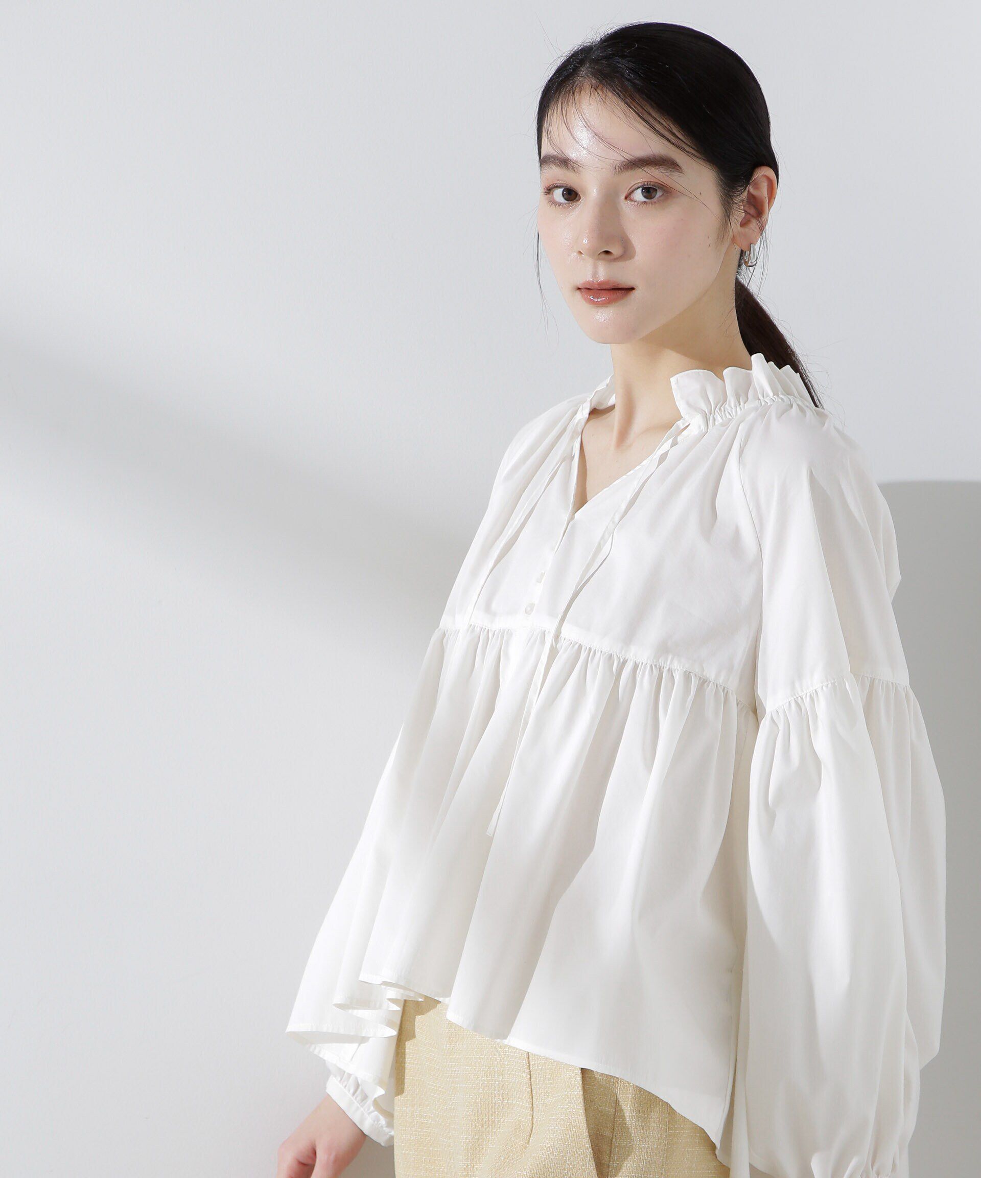 nano･universe「フリルギャザーショートシャツ」|シャツ・ブラウス|