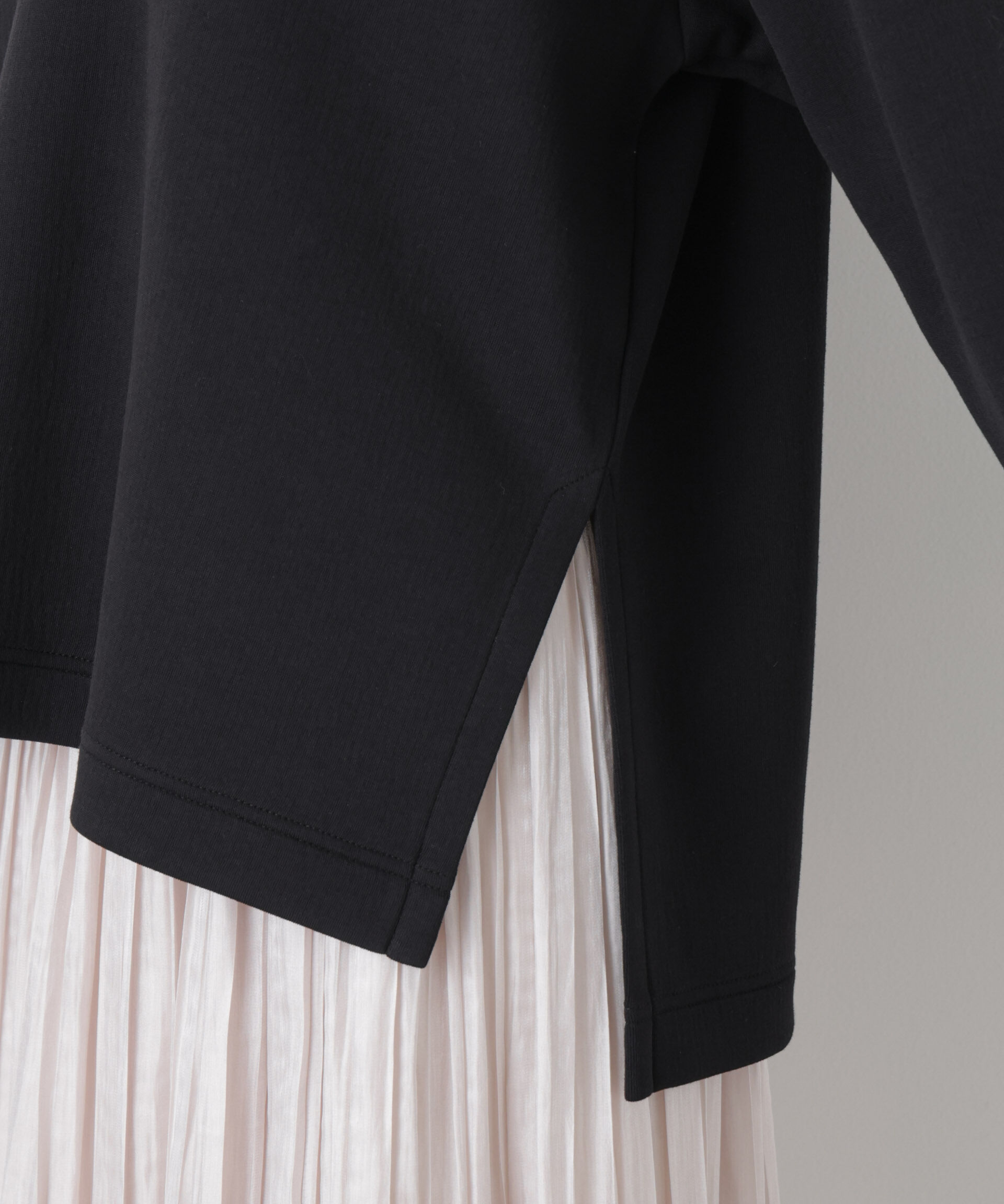 nano･universe「ダンボールカットキーネックスリットトップス」|Tシャツ・カットソー|