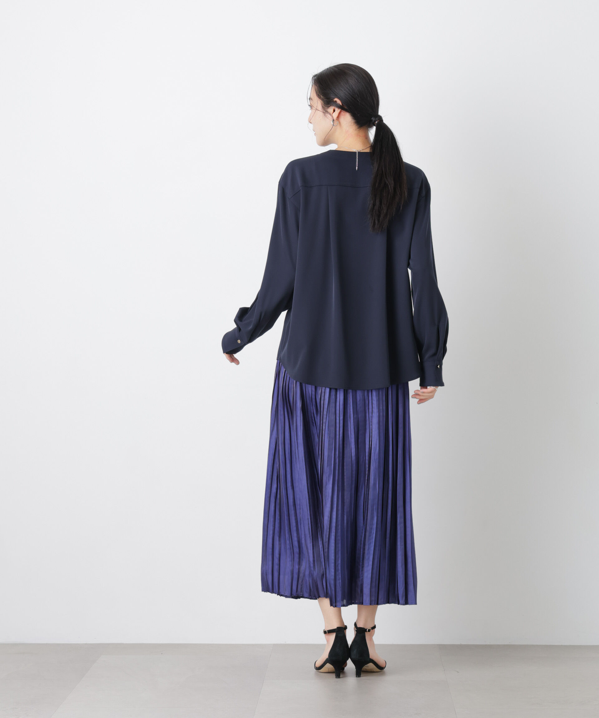 nano･universe「シャイニーサテンプリーツスカート」|スカート|