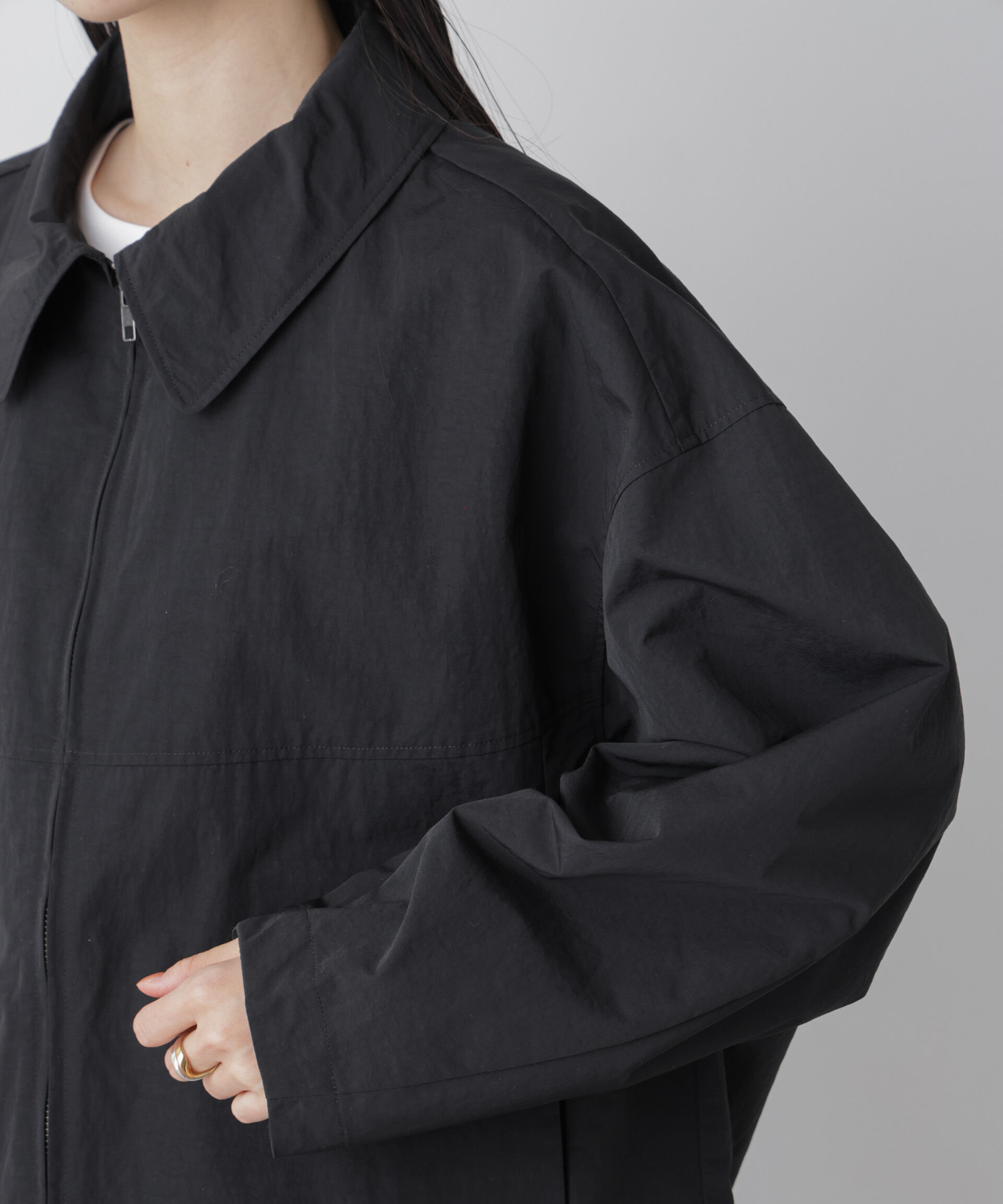 nano･universe「撥水＆花粉ガード コクーンシルエットジップブルゾン」|ブルゾン・スタジャン|
