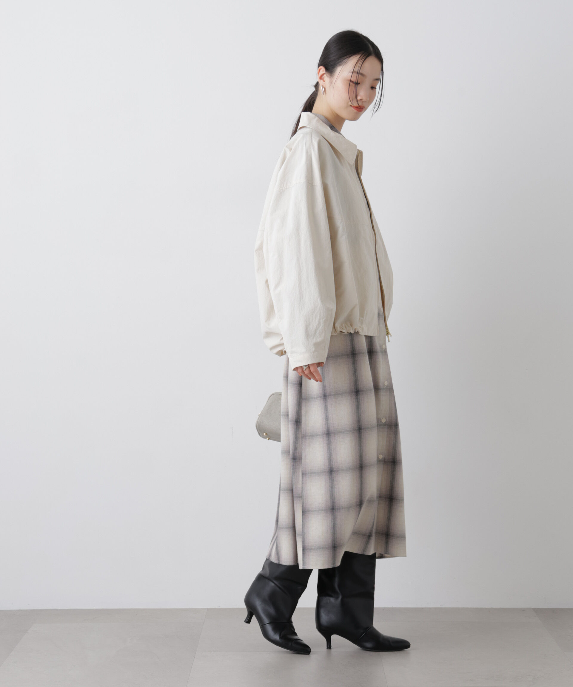 nano･universe「撥水＆花粉ガード コクーンシルエットジップブルゾン」|ブルゾン・スタジャン|