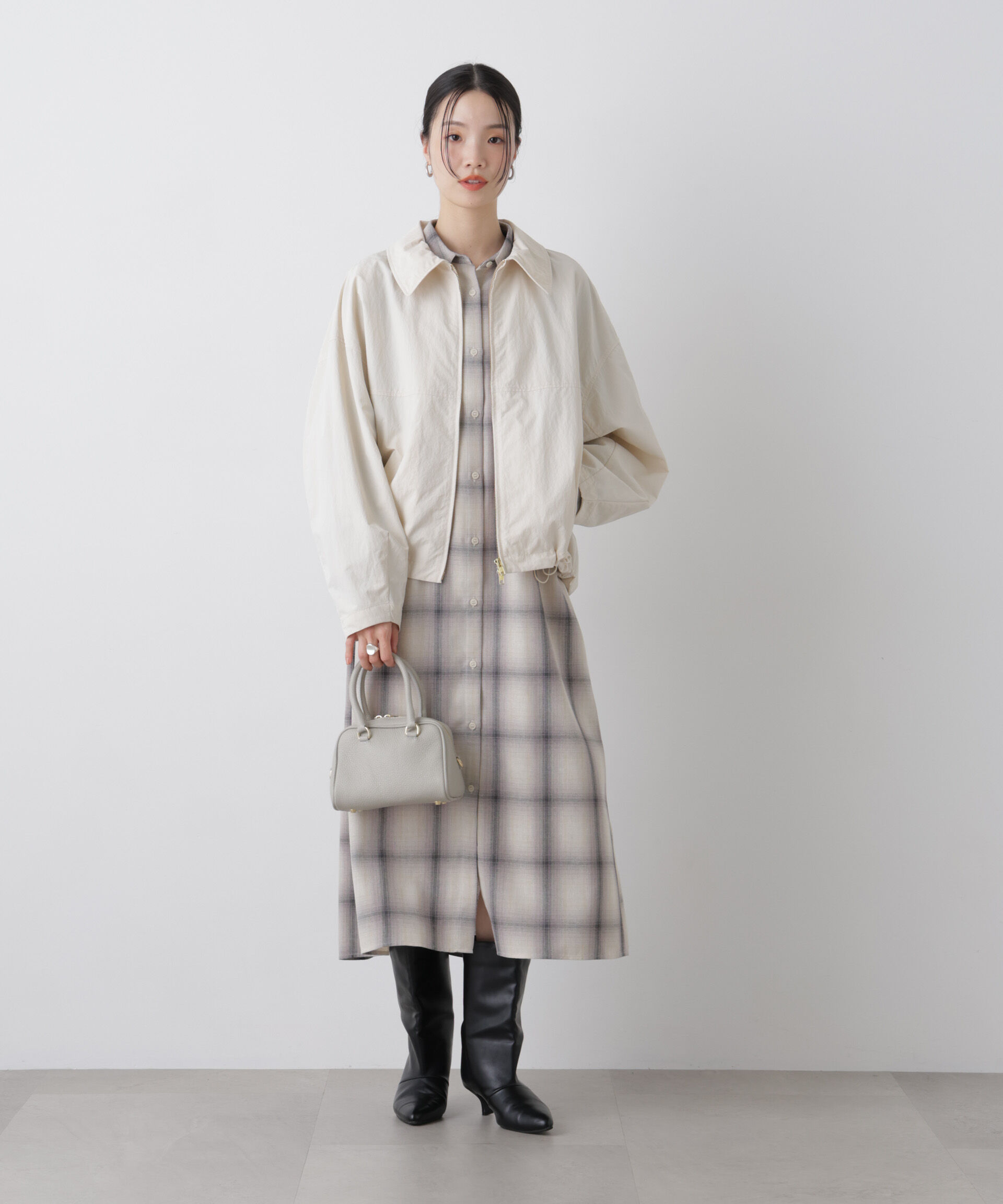 nano･universe「撥水＆花粉ガード コクーンシルエットジップブルゾン」|ブルゾン・スタジャン|