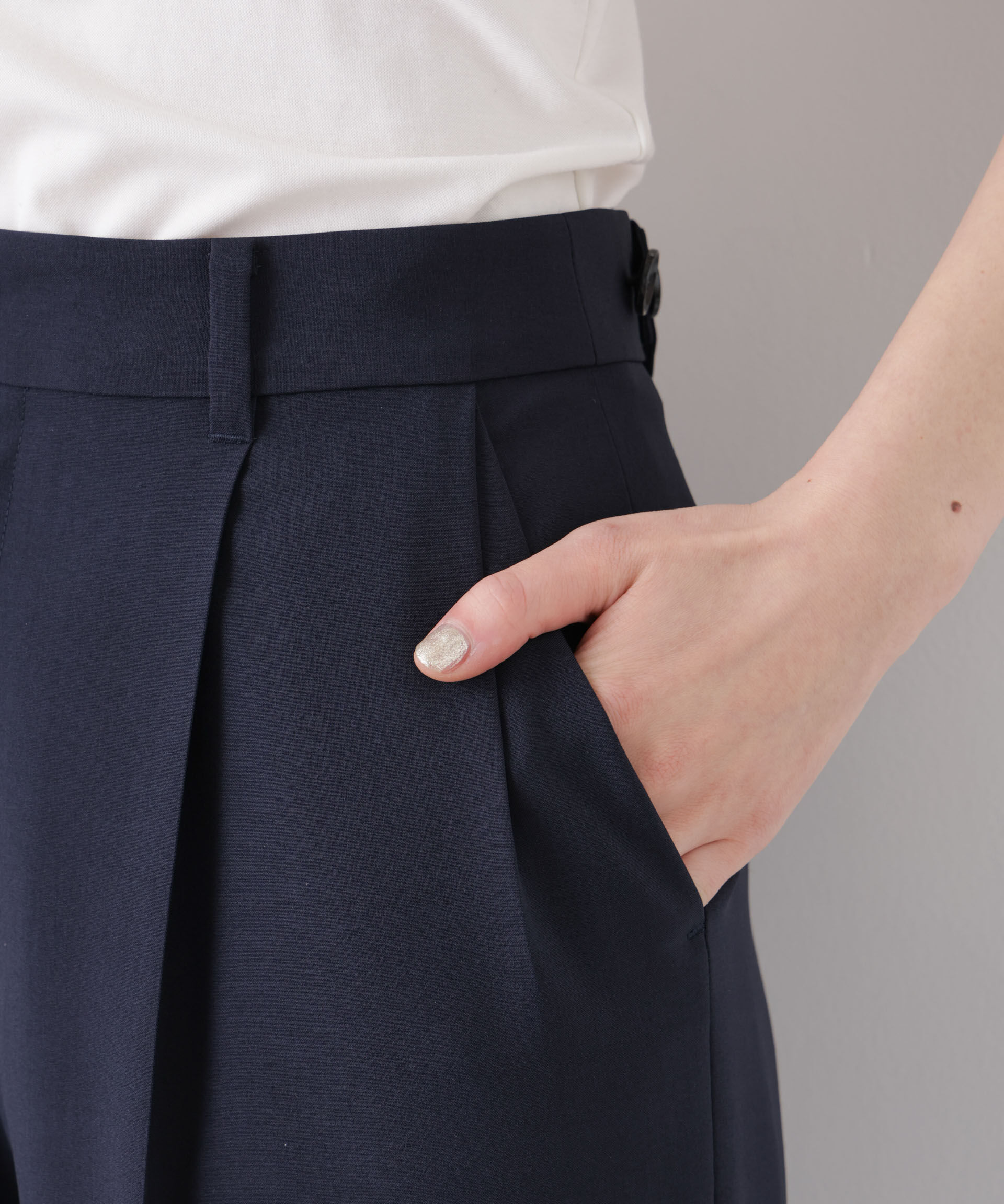 nano･universe「ライトファンクションタックセミワイドパンツ(セットアップ可)」|チノ|