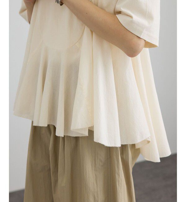 SALON adam et rope'「【AAYUSHI（アユーシ） for SALON】別注ペプラムラッフルTシャツ」|Tシャツ・カットソー|