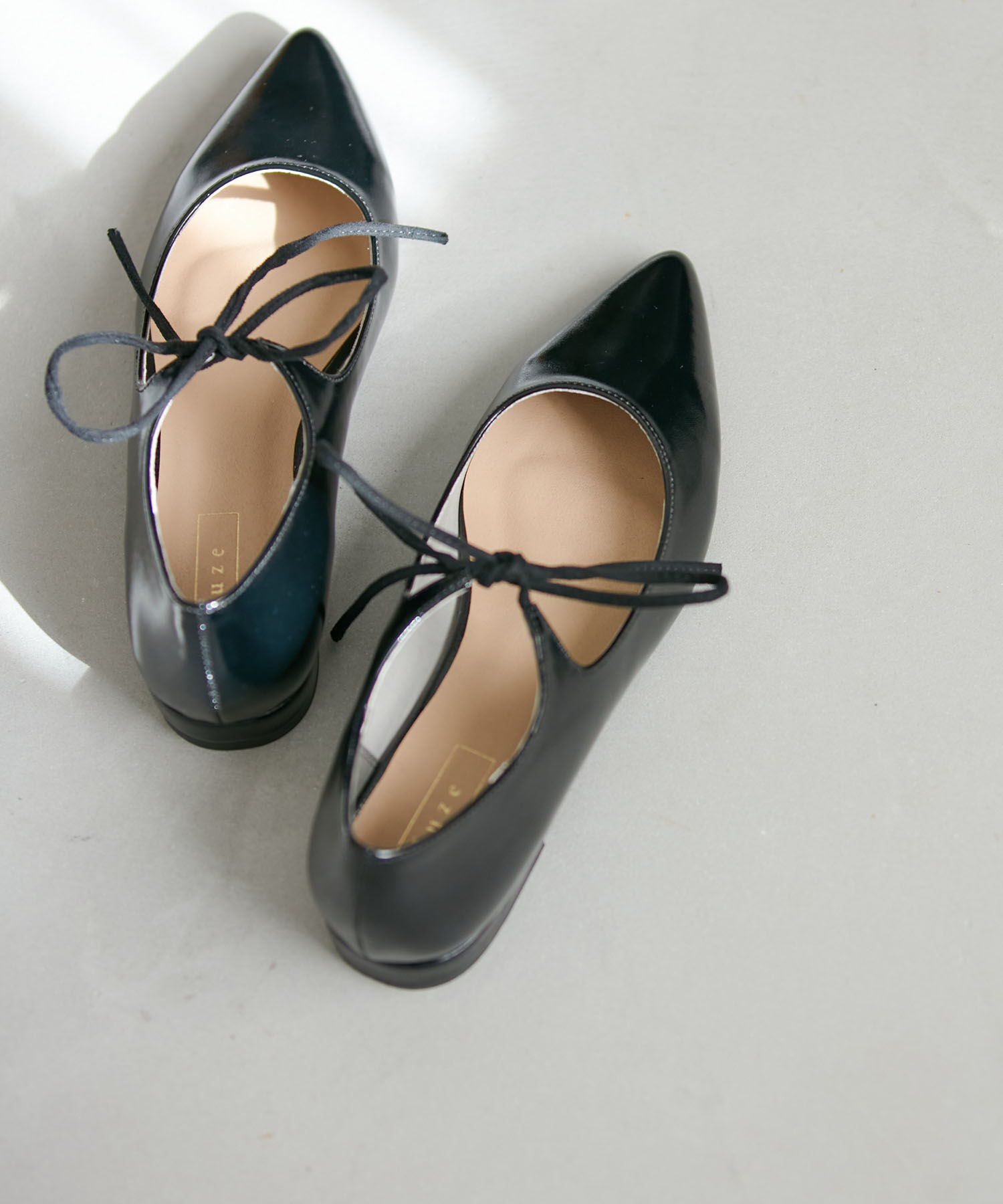 Juze「【新色・追加生産】リボンフラットパンプス」|パンプス|