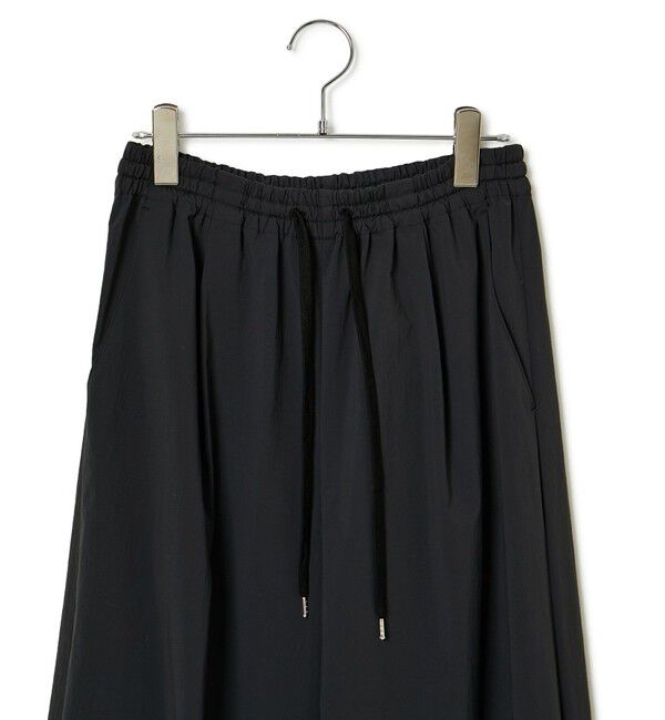 ADAM ET ROPE'「【新色追加】・【撥水】ウエストタックイージーパンツ」|チノ|