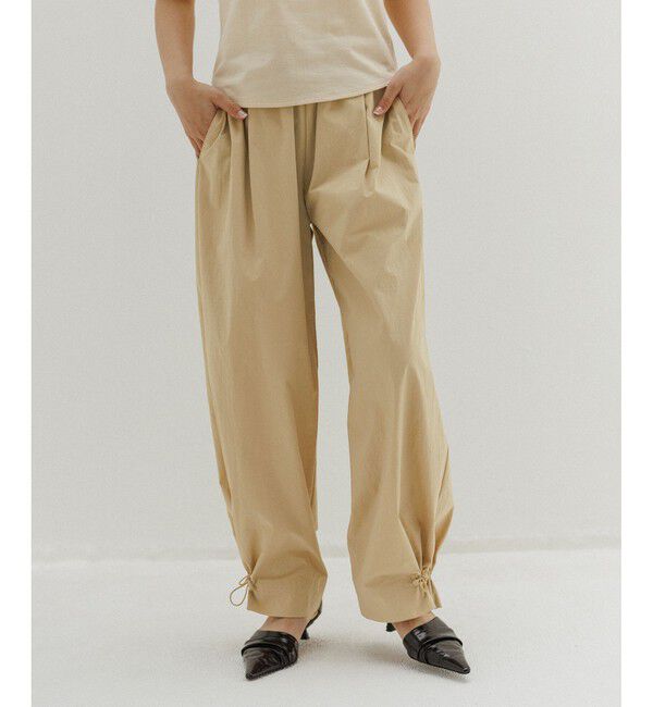 ADAM ET ROPE'「【新色追加】・【撥水】ウエストタックイージーパンツ」|チノ|