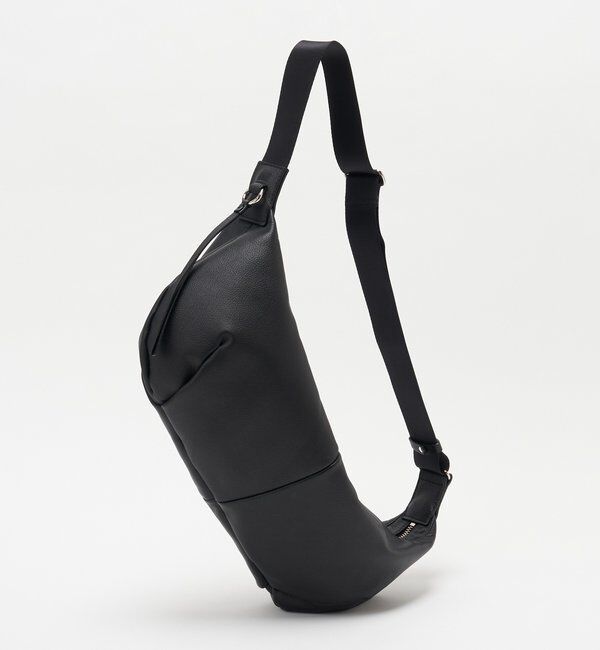  「ソフトレザーバナナボディバッグ」|ショルダー・メッセンジャー|