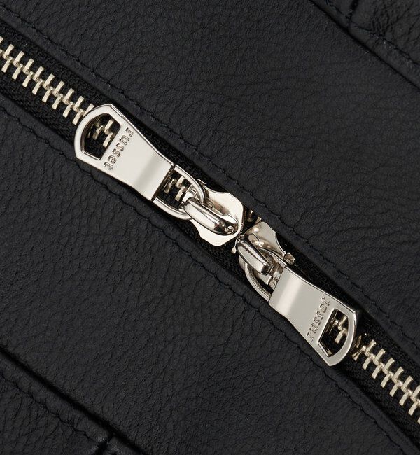  「ソフトレザーバナナボディバッグ」|ショルダー・メッセンジャー|