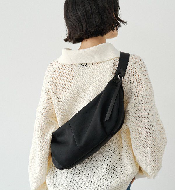  「ナイロンバナナボディバッグ」|ショルダー・メッセンジャー|