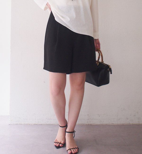  「サテンショートパンツ」|チノ|