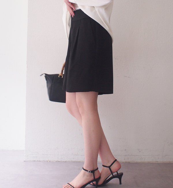  「サテンショートパンツ」|チノ|