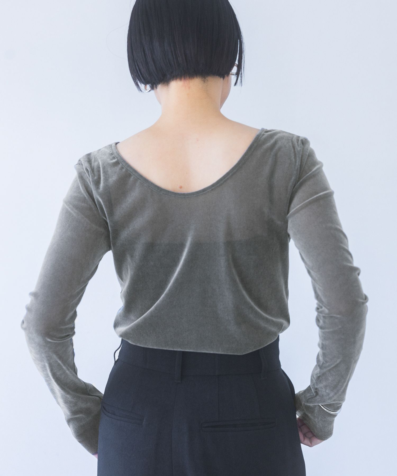 A part by 「新色追加【前後2WAY】シアーベロアカットソー_長袖」|Tシャツ・カットソー|