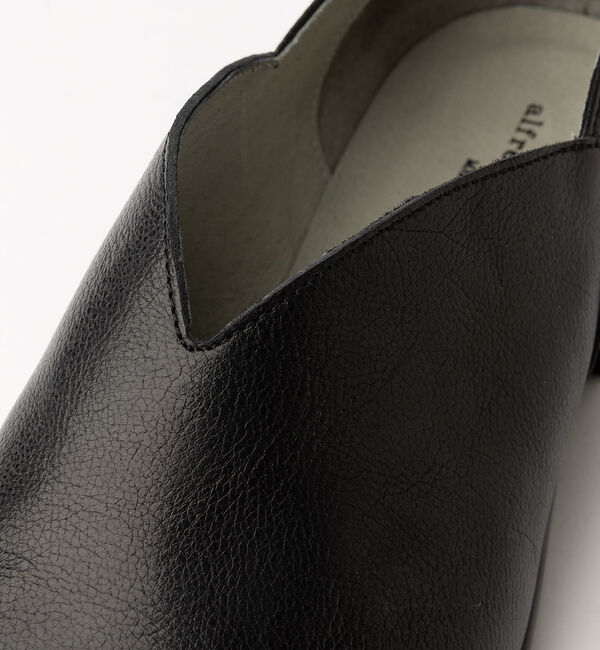 alfredoBANNISTER「【26S/S】Vカット レザー スリッポン シューズ【予約】」|スニーカー|