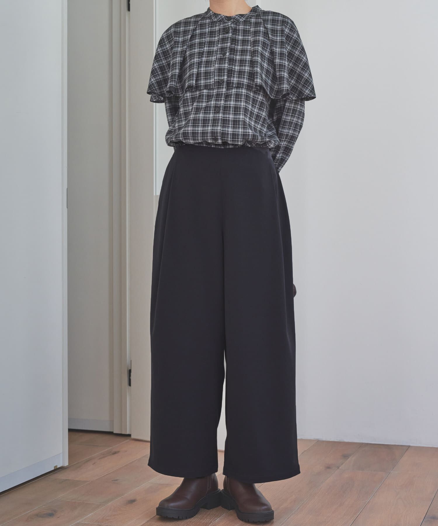 URBAN RESEARCH DOORS「『仁村紗和さん着用』『UR TECH』完声9分丈ワイドパンツ」|その他|