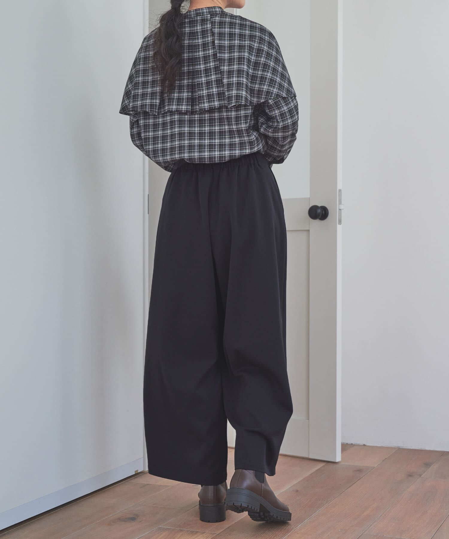 URBAN RESEARCH DOORS「『仁村紗和さん着用』『UR TECH』完声9分丈ワイドパンツ」|その他|