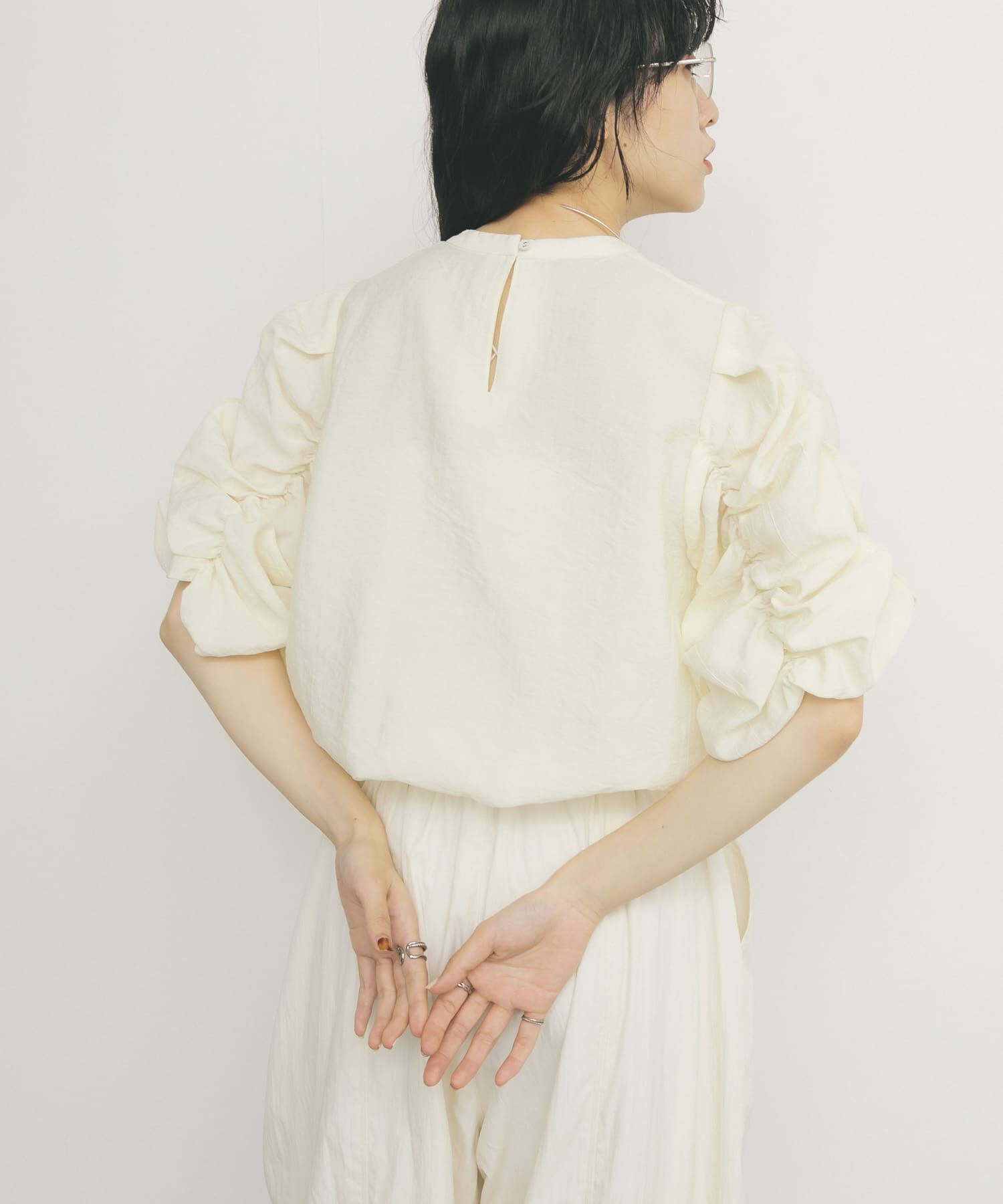  「シャーリングスリーブブラウス」|シャツ・ブラウス|