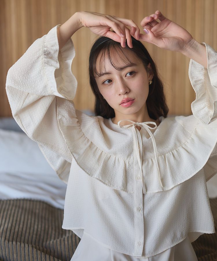 earth music&ecology「フリル切替えショートブラウス」|シャツ・ブラウス|