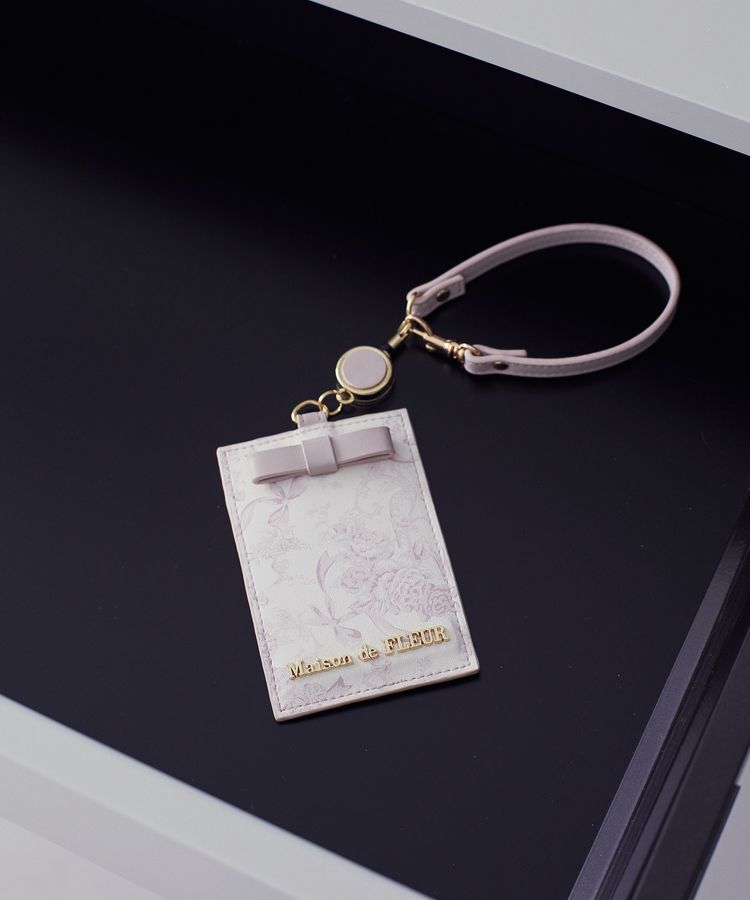 Maison de FLEUR「リール付きフラワーガーデン柄パスケース」|その他|ピンク