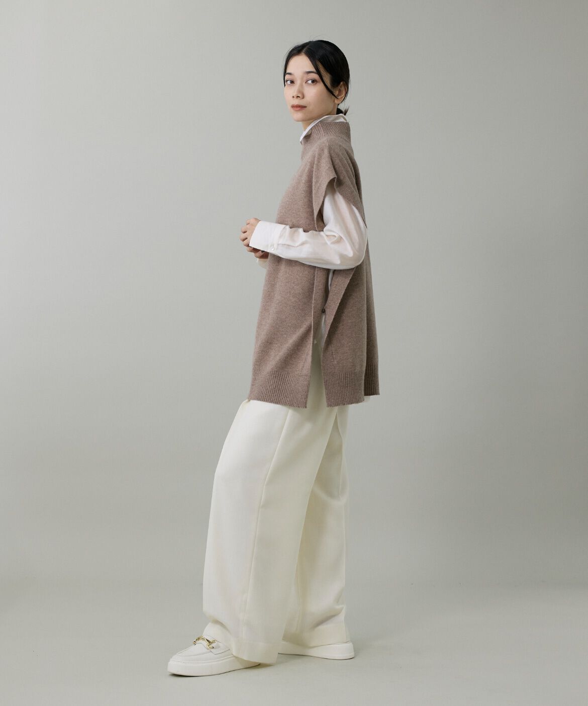 INED「2WAYハイネックニットジレ」|ストール|