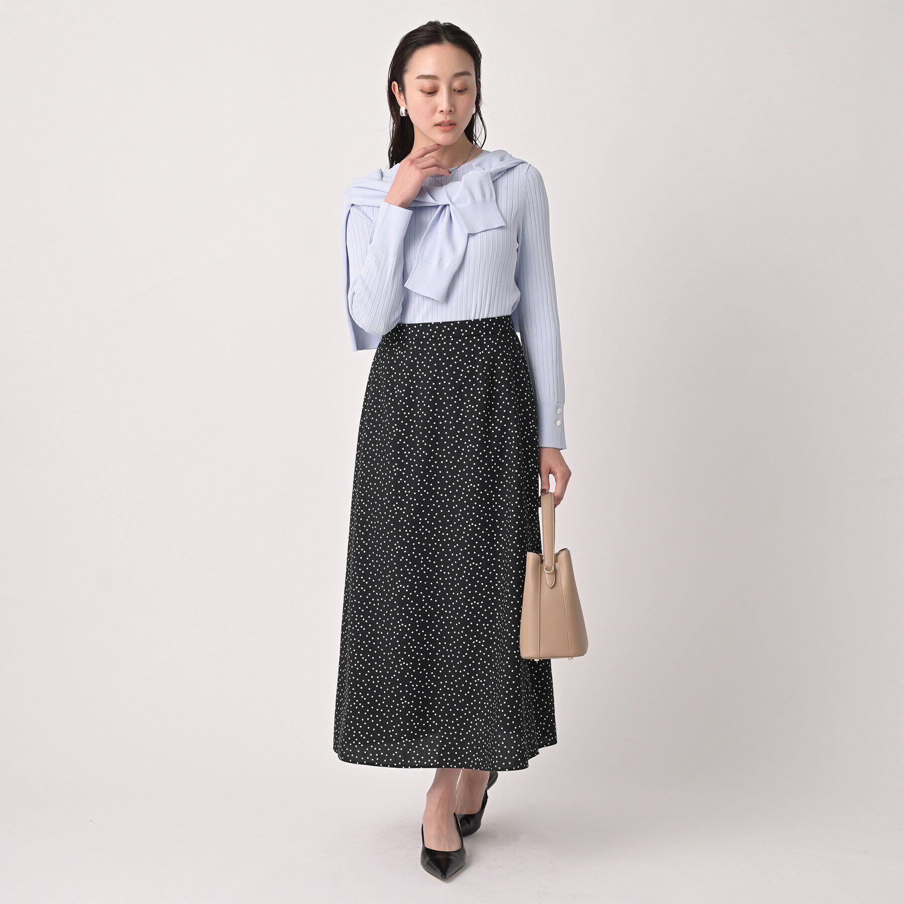 UNTITLED「クルーネックニットカーディガン」|カーディガン|