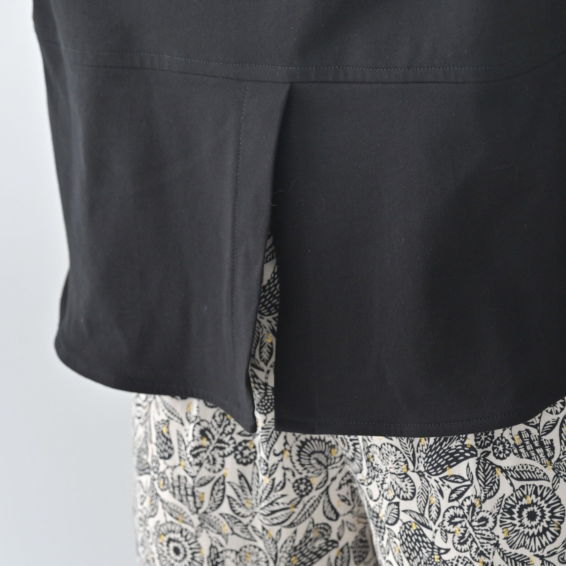 UNTITLED「【Liyoca】ベーシック天竺スリットプルオーバー」|Tシャツ・カットソー|