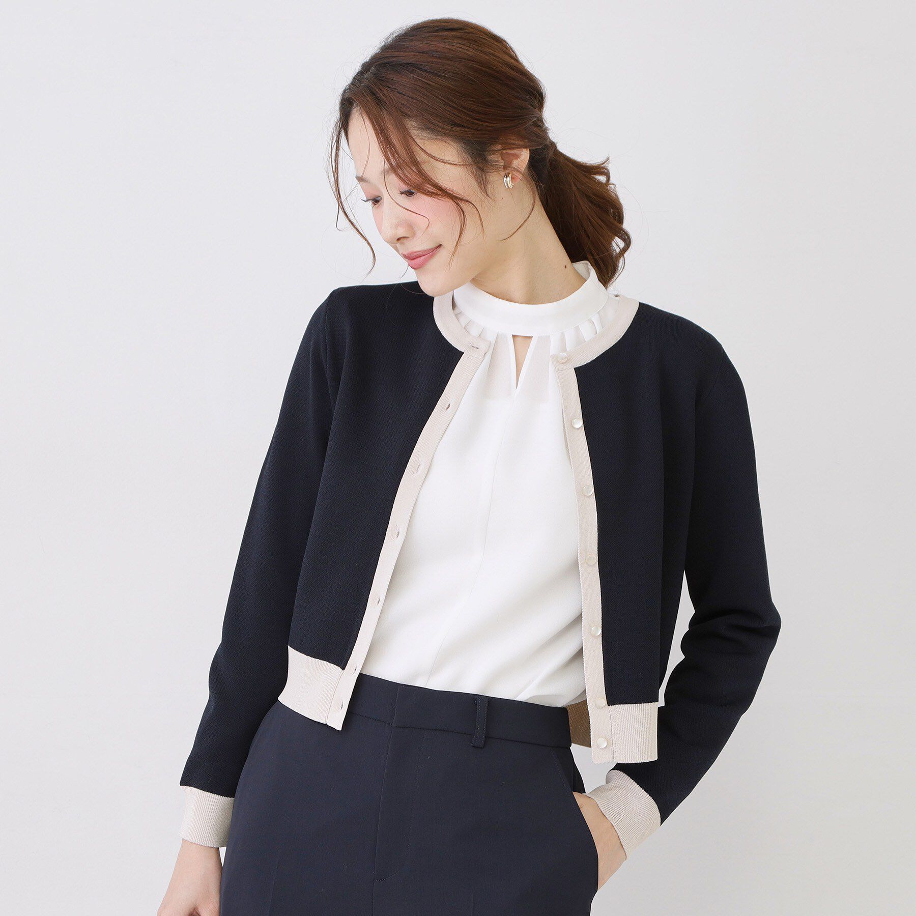 COUP DE CHANCE「【手洗い可／幾何柄／無地あり】短め丈カーディガン」|カーディガン|ネイビー(094)