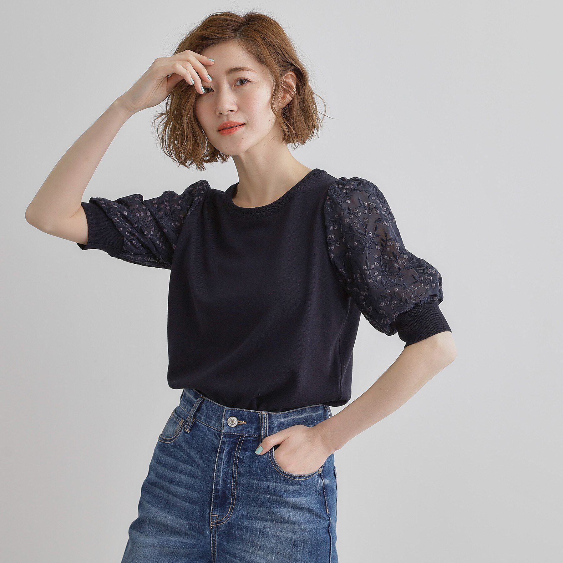 grove「ほんのり透ける抜け感がポイント！袖刺繍5分袖プルオーバー」|ニット・セーター|