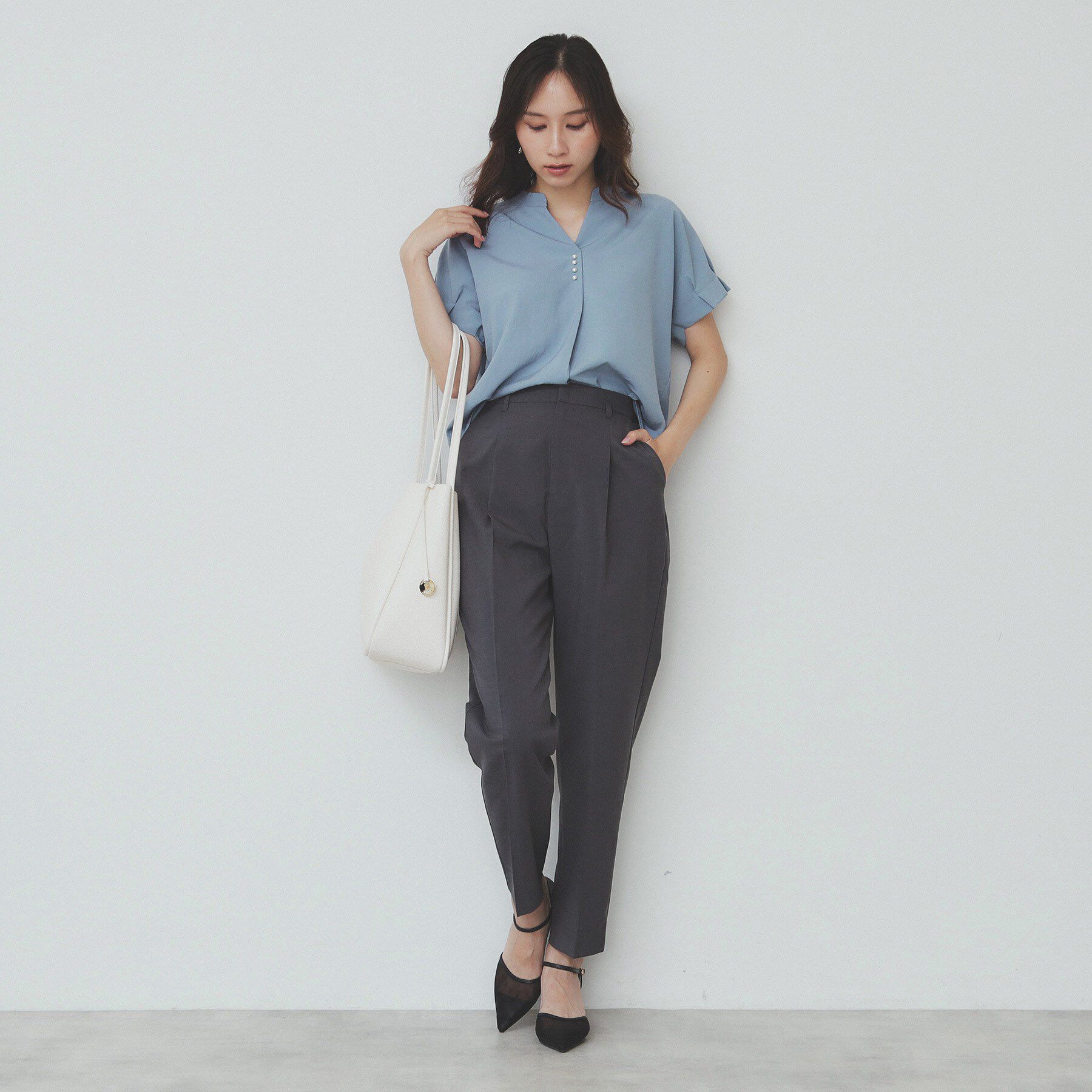 index「《7色展開/XS-LLサイズ》タックスリーブスキッパーブラウス【洗濯機洗い可/吸水速乾/抗ピル/防シ」|シャツ・ブラウス|