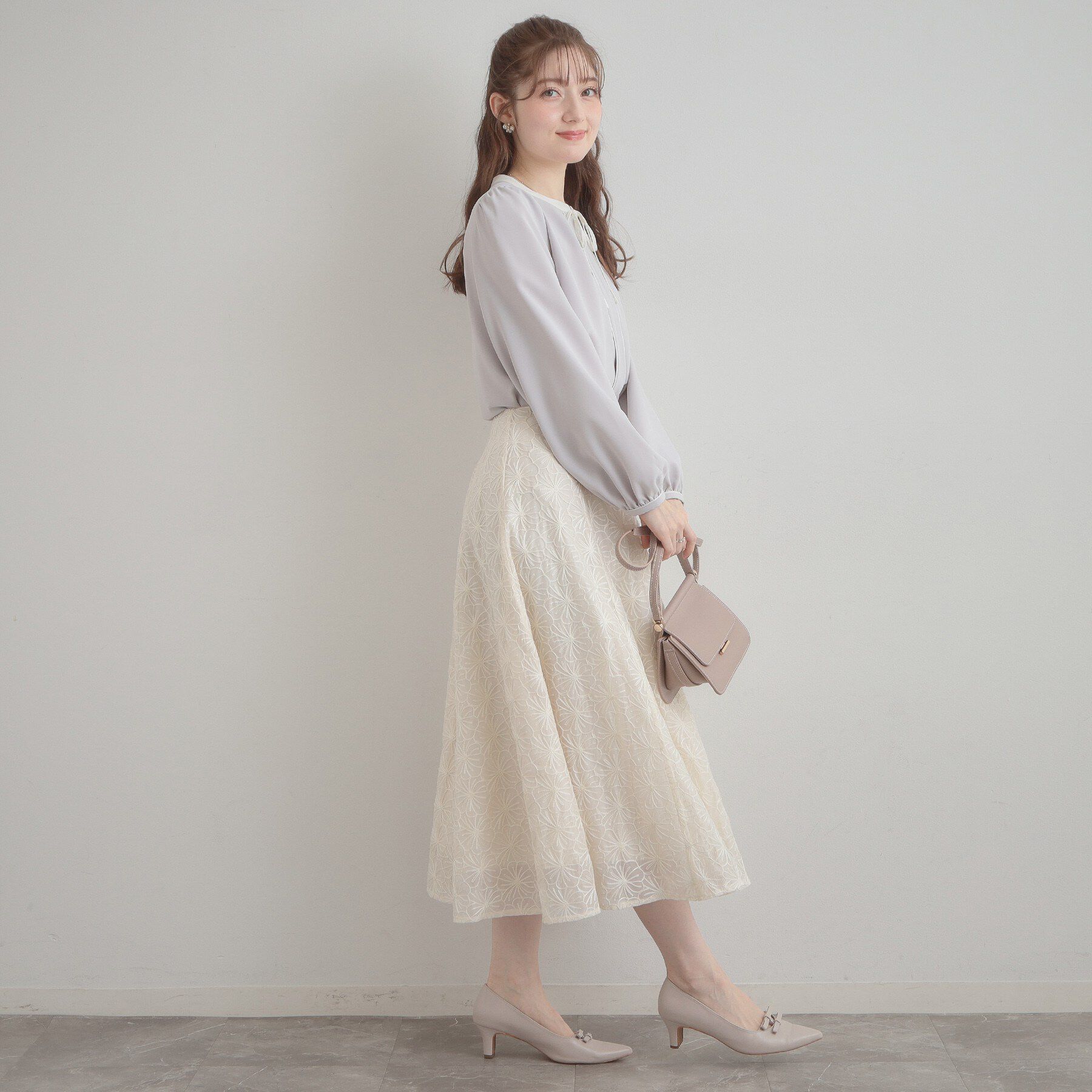 Couture broach「【洗える・ハレの日・通勤】配色 細リボンタイ ブラウス」|シャツ・ブラウス|