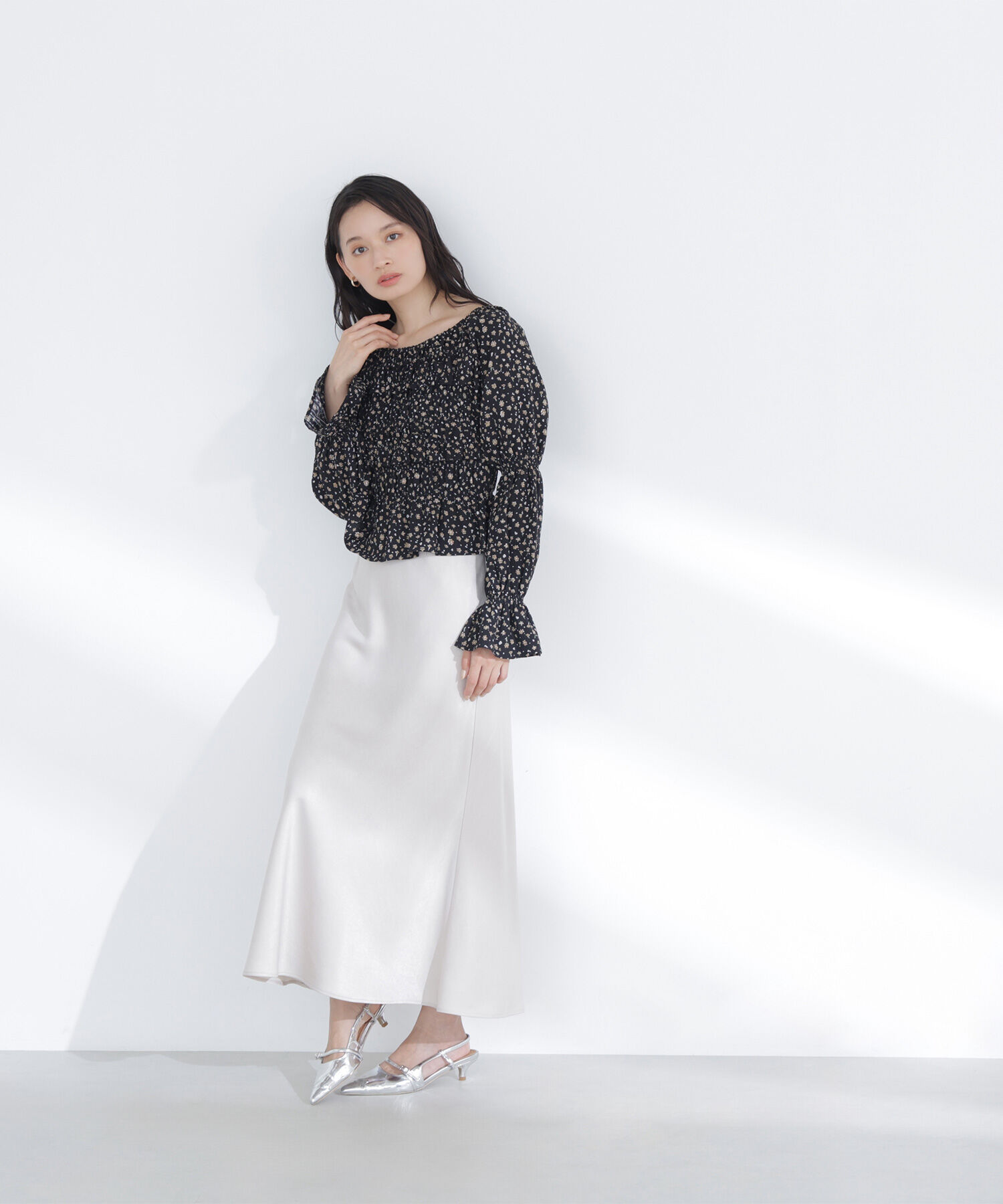  「ミニフラワーシャーリングブラウス」|シャツ・ブラウス|