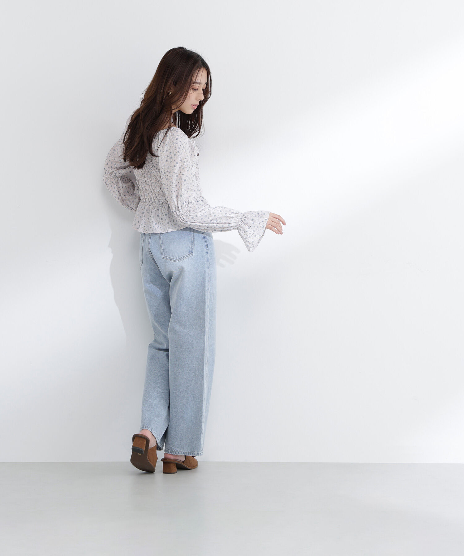  「ミニフラワーシャーリングブラウス」|シャツ・ブラウス|