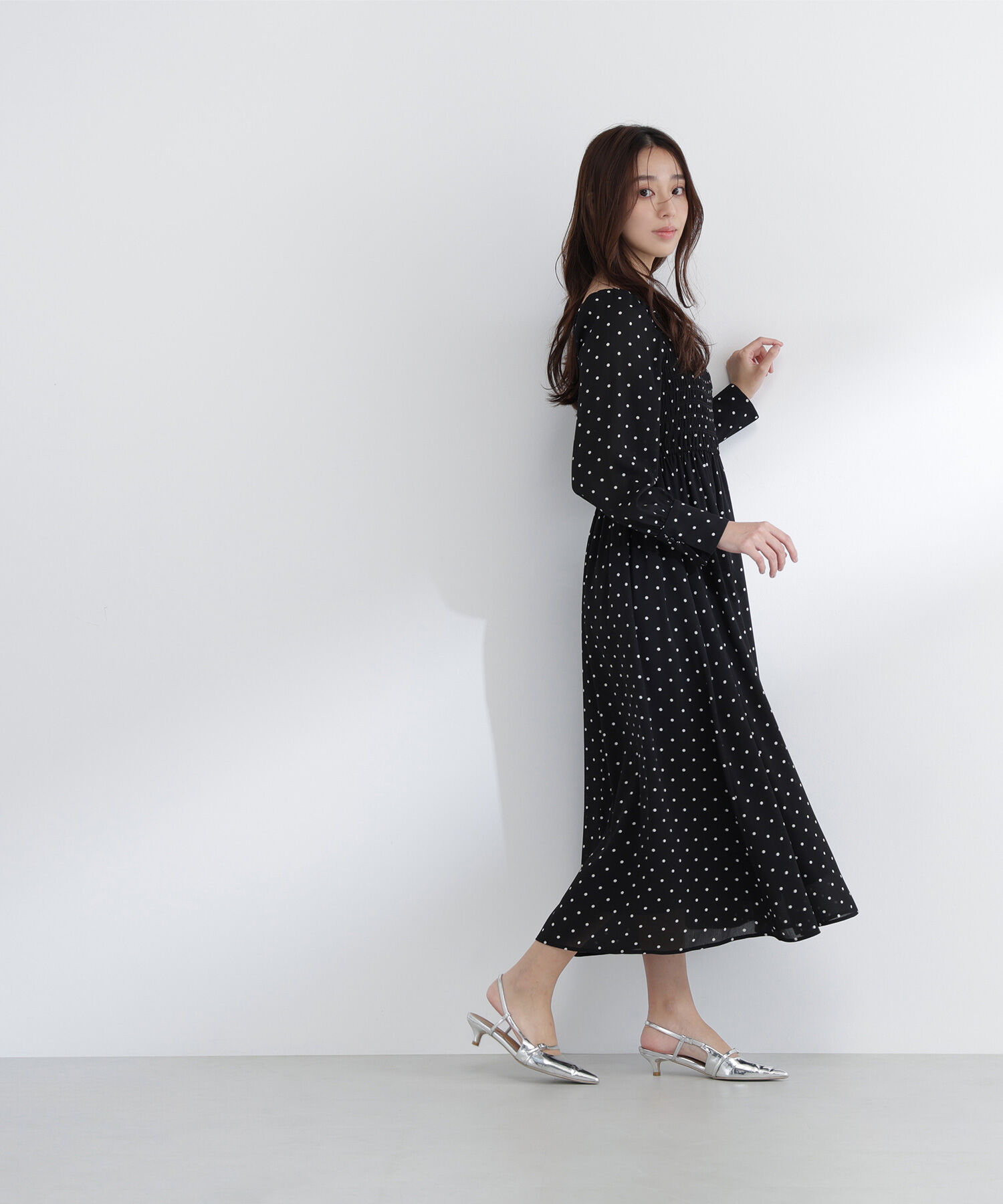  「ドットプリントシャーリングワンピース」|ワンピース|