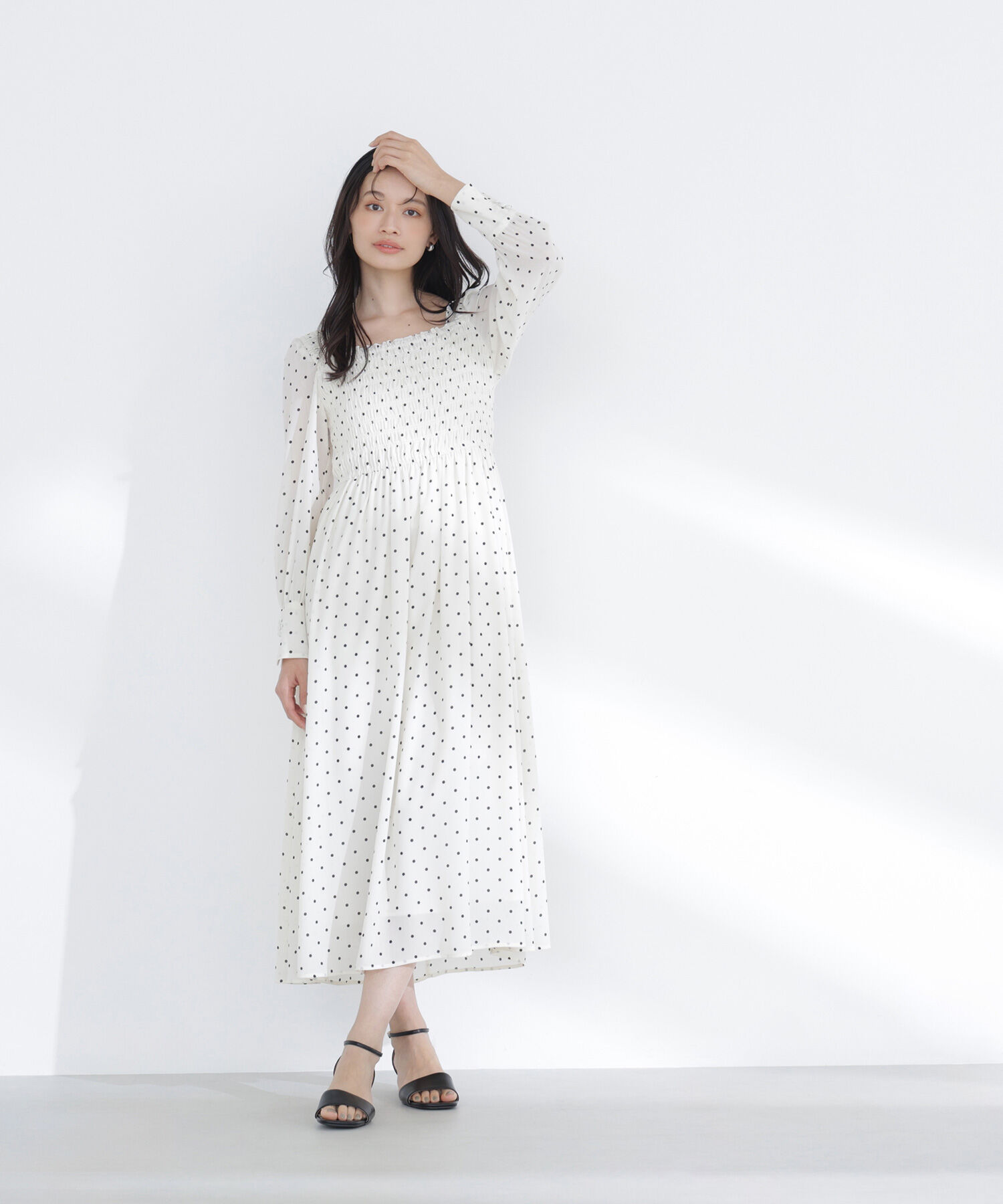  「ドットプリントシャーリングワンピース」|ワンピース|