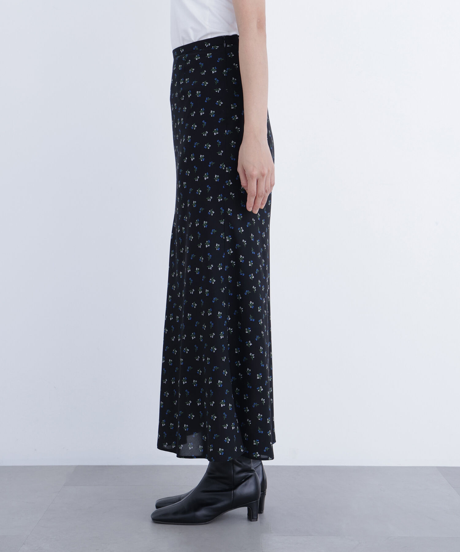  「〈N.〉フラワープリントナロースカート」|スカート|