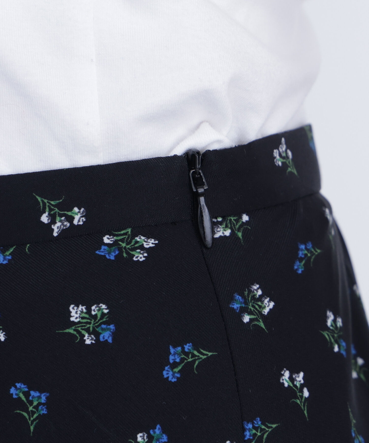  「〈N.〉フラワープリントナロースカート」|スカート|
