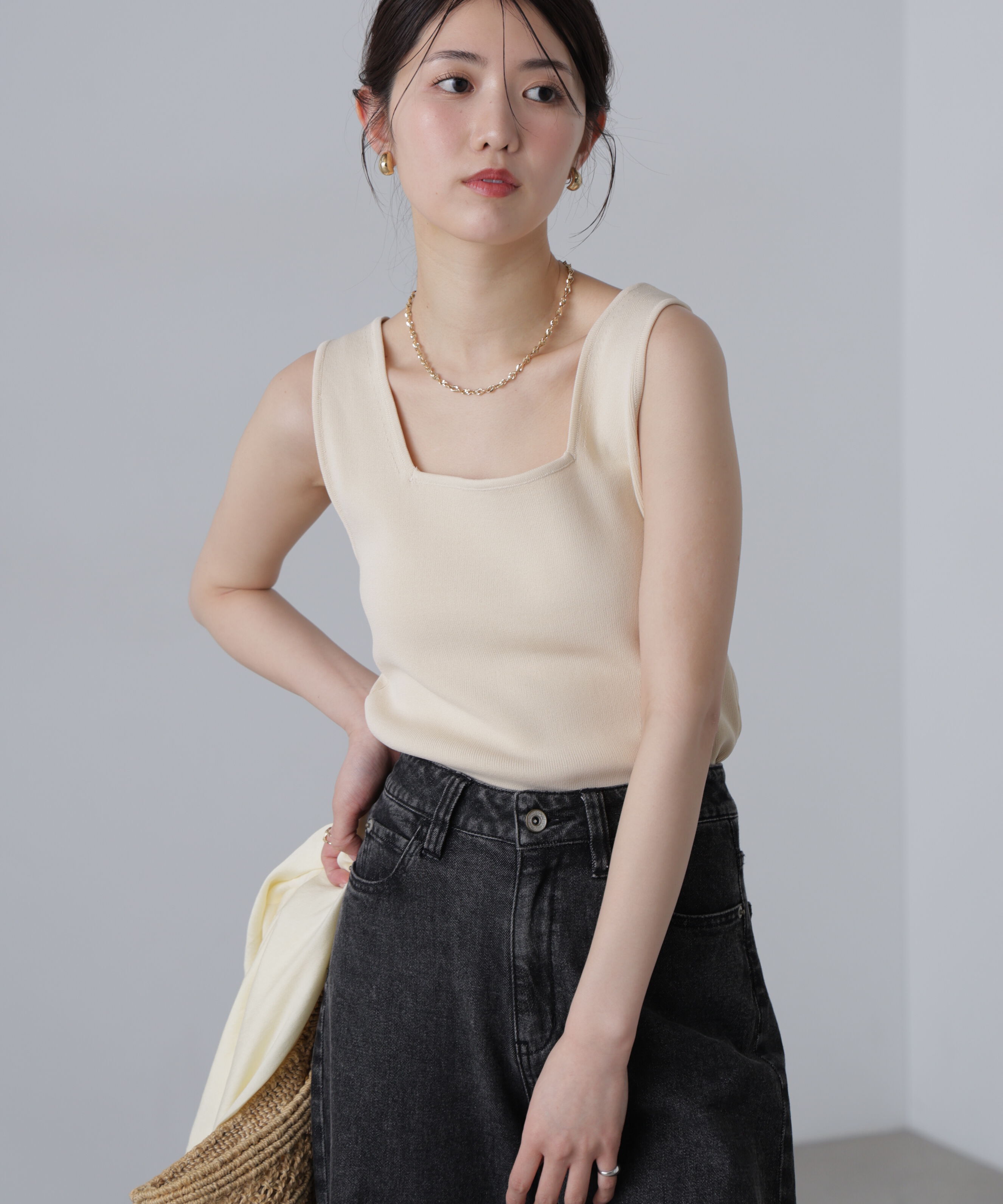  「〈洗える〉マシンウォッシャブル総針スクエアネックタンクニット」|ニット・セーター|