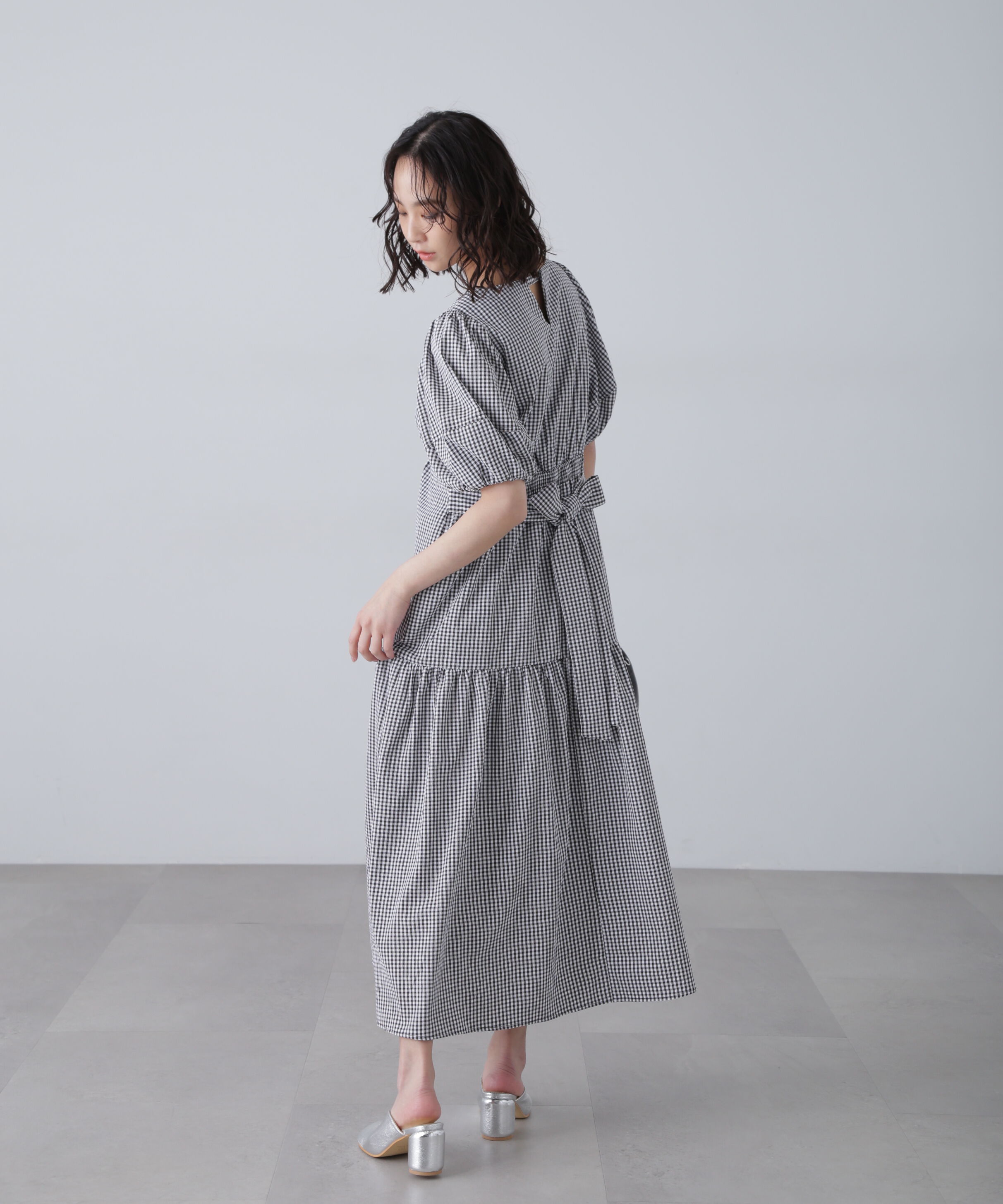  「ランタンスリーブバックリボンワンピース」|ワンピース|