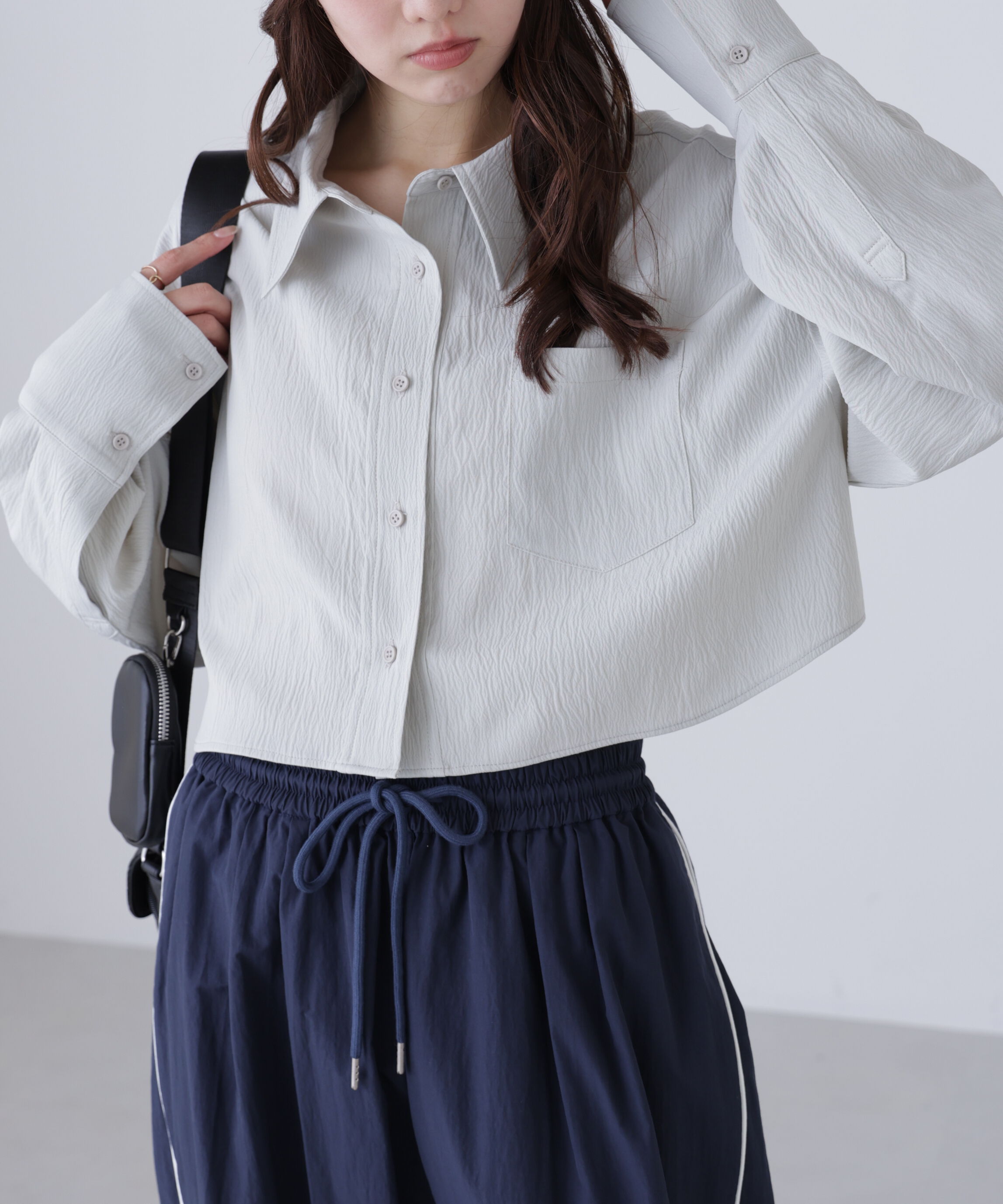  「バックレースアップショート丈シャツ」|シャツ・ブラウス|