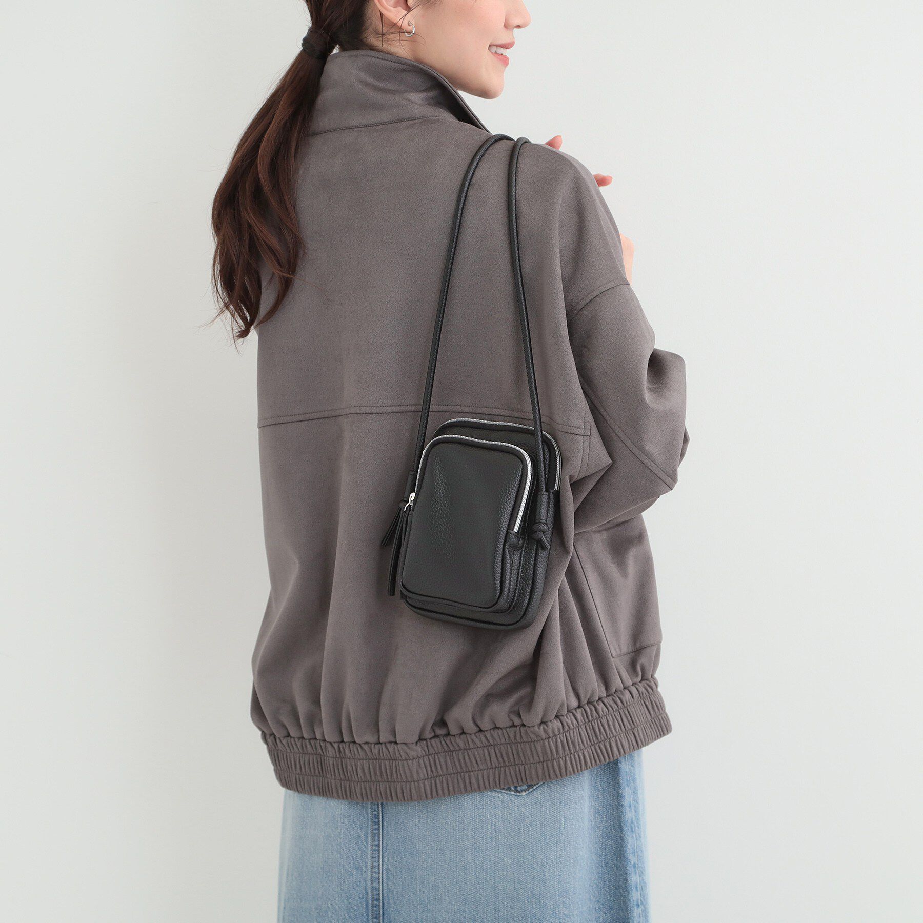 SHOO･LA･RUE「スクエアミニショルダーバッグ」|ショルダー・メッセンジャー|ブラック(019)