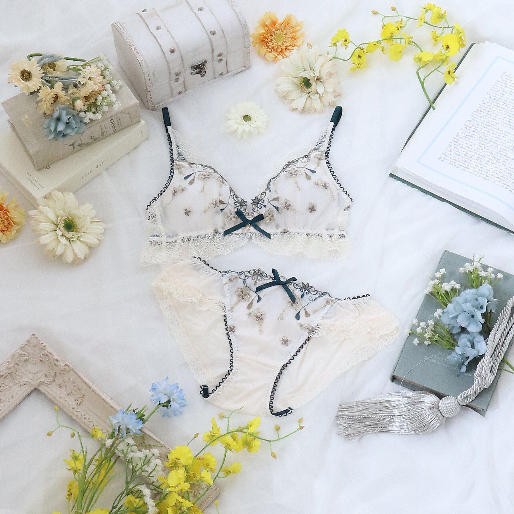 Risa Magli「マロウ ソフトブラ」|インナー|