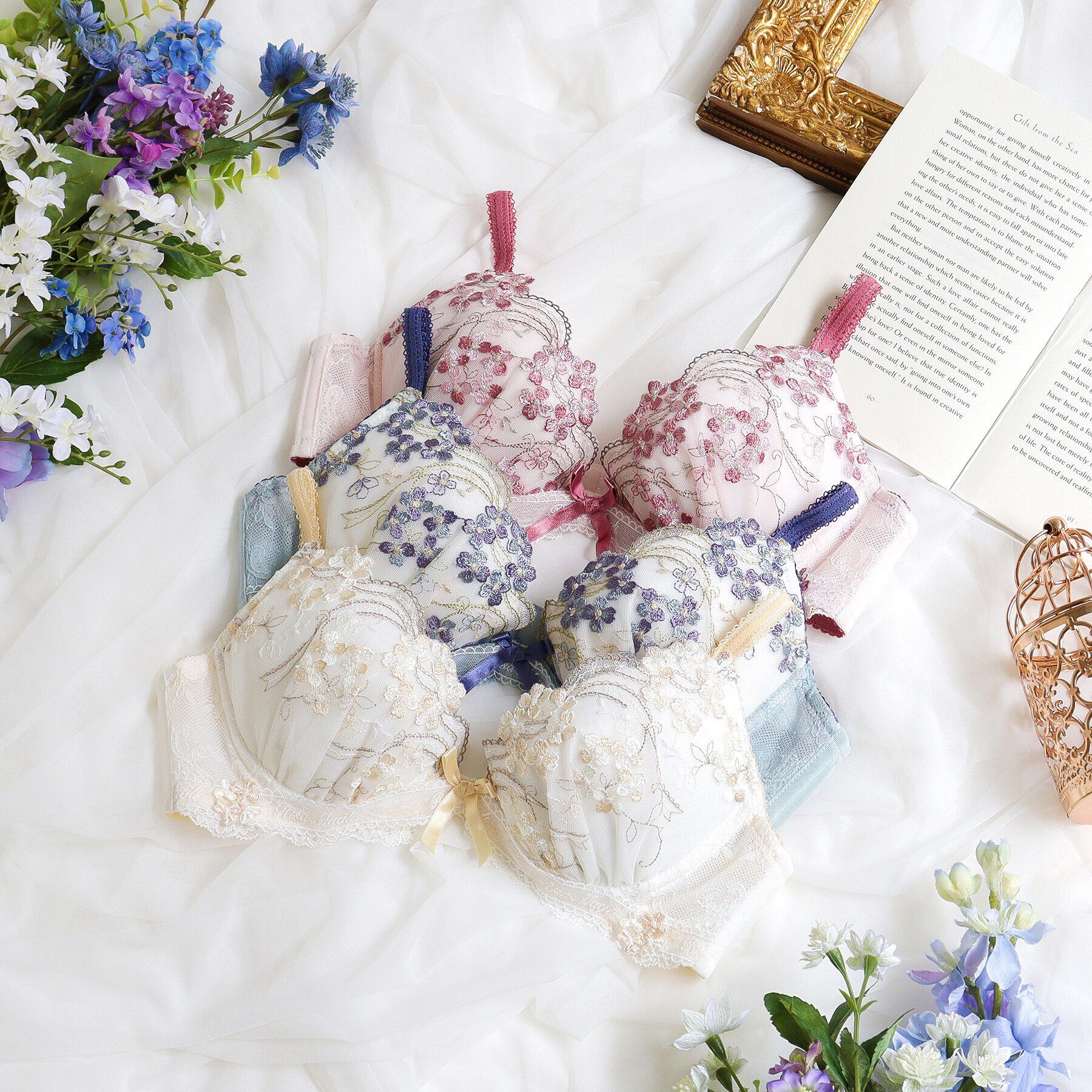 Risa Magli「クラーラ ブラジャー（B-D）＜リサマリ ミラクル谷間ブラ＞」|インナー|